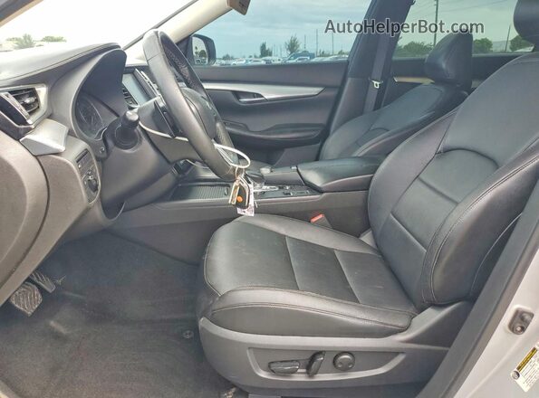 3PCAJ5M11KF136840 2019 INFINITI QX50 Серебряный Вид салона спереди