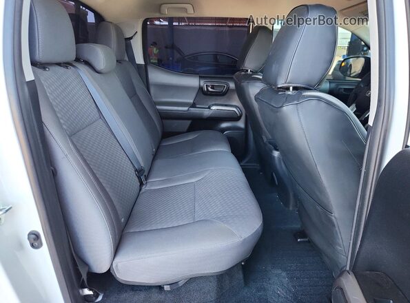 3TMAZ5CN1MM158915 2021 TOYOTA TACOMA White Widok tylnych siedzeń