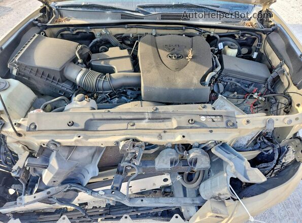 3TMAZ5CN9JM057245 2018 TOYOTA TACOMA Tan ძრავის განყოფილების ხედი