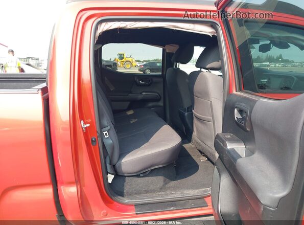 3TMBZ5DN3JM013020 2018 TOYOTA TACOMA Orange Vista de la etiqueta del VIN