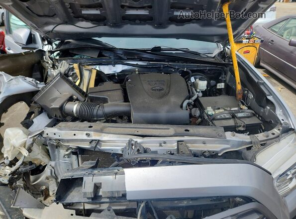 3TMCZ5AN0MM417356 2021 TOYOTA TACOMA Silver Widok wnętrza z tyłu