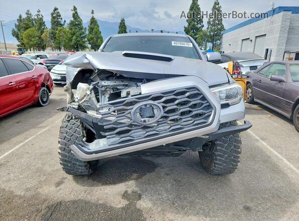 3TMCZ5AN0MM417356 2021 TOYOTA TACOMA Silver Widok z przodu