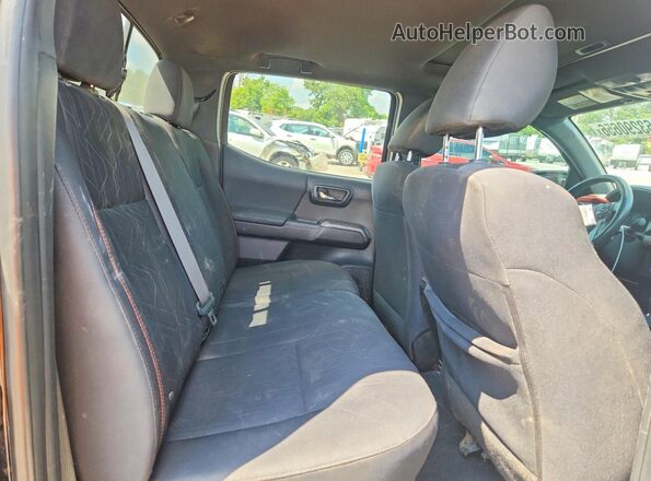 3TMCZ5AN2GM012622 2016 TOYOTA TACOMA Black უკანა სავარძლების ხედი