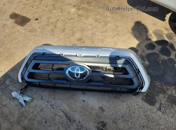 3TMCZ5AN2MM405483 2021 TOYOTA TACOMA Gray ძრავის განყოფილების ხედი