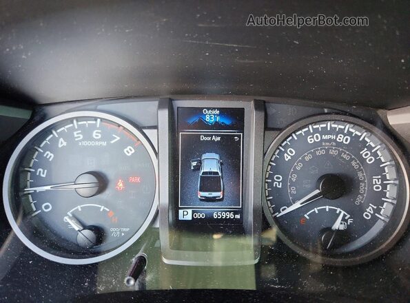 3TMCZ5AN3JM149026 2018 TOYOTA TACOMA Серебряный Вид щитка приборов