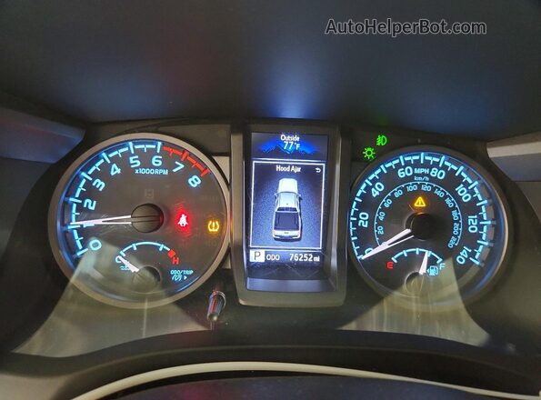 3TMCZ5AN3JM186447 2018 TOYOTA TACOMA White Вид щитка приладів