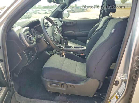 3TMCZ5AN3NM469744 2022 TOYOTA TACOMA Silver Սալոնի դիմացի տեսք