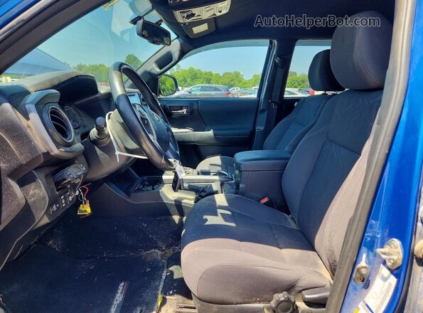 3TMCZ5AN5HM081144 2017 TOYOTA TACOMA Blue Vista interior delantera