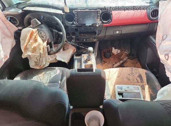 3TMCZ5AN7NM510098 2022 TOYOTA TACOMA White Widok deski rozdzielczej