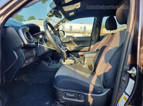 3TMCZ5AN8LM347720 2020 TOYOTA TACOMA Gray Սալոնի դիմացի տեսք