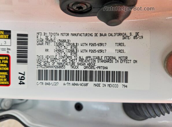 3TMCZ5ANXKM260853 2019 TOYOTA TACOMA White Շարժիչի բաժամունքի տեսք