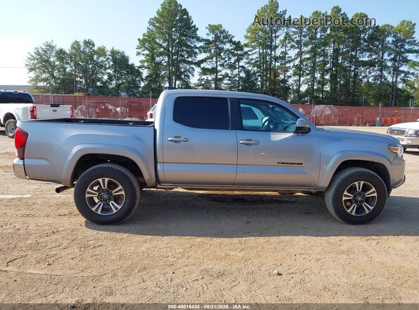 3TMCZ5ANXLM359111 2020 TOYOTA TACOMA Silver Vista interior trasera