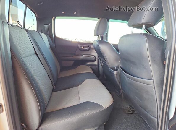 3TMCZ5ANXPM612319 2023 TOYOTA TACOMA White Հետևի նստատեղերի տեսք