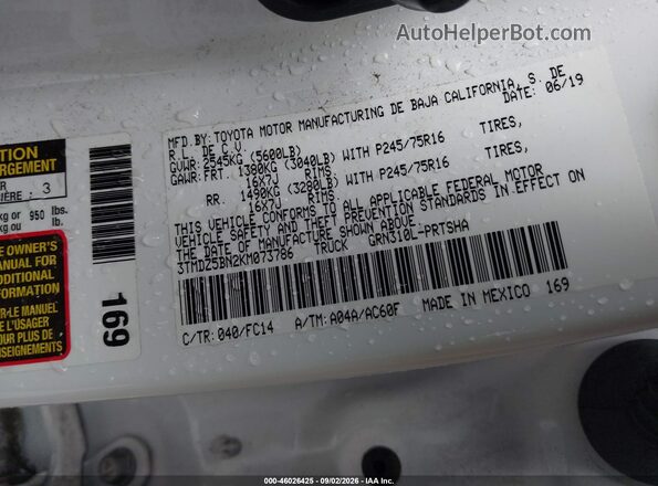 3TMDZ5BN2KM073786 2019 TOYOTA TACOMA White Vista del compartimento del motor