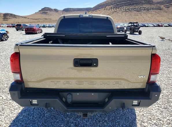 3TMDZ5BN4JM038424 2018 TOYOTA TACOMA Tan უკანა ხედი