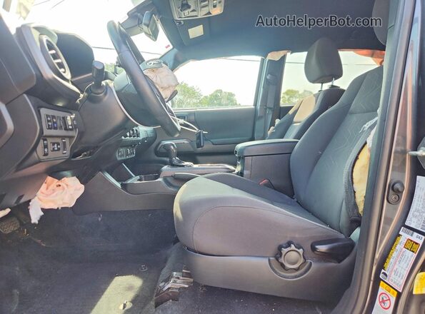 3TMDZ5BN5JM049710 2018 TOYOTA TACOMA Gray წინა სალონის ხედი