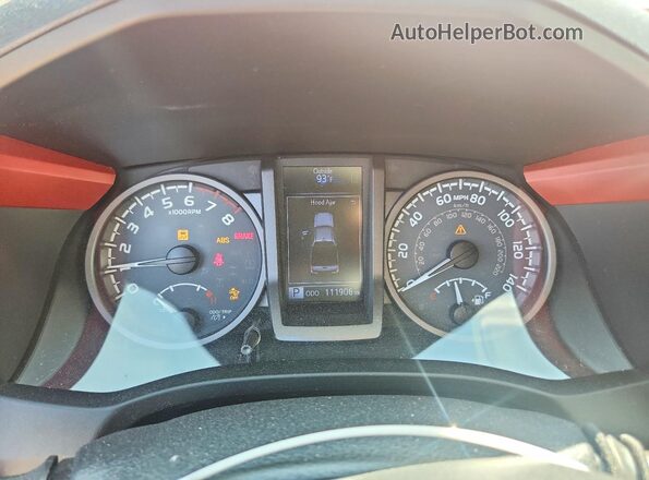 3TMDZ5BN9JM052920 2018 TOYOTA TACOMA Красный Вид щитка приборов