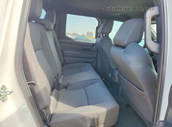 3TMKB5FN2RM016732 2024 TOYOTA TACOMA Белый Вид задних сидений