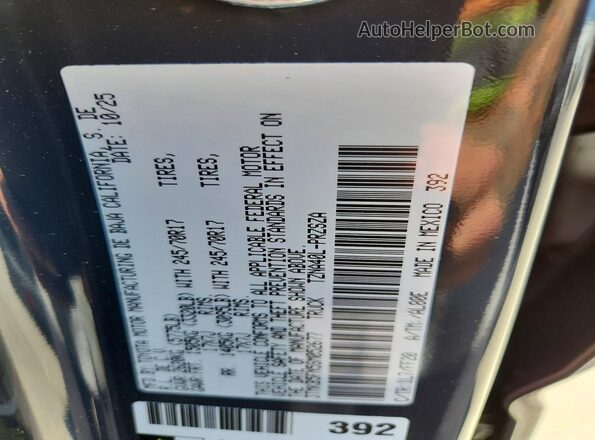 3TMKB5FN5SM052677 2025 TOYOTA TACOMA Black Vista del compartimento del motor