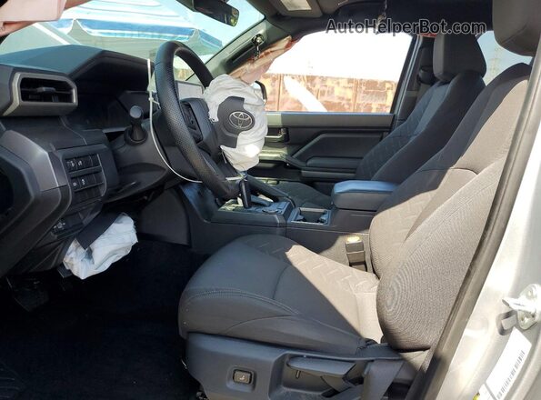 3TMKB5FN7SM051238 2025 TOYOTA TACOMA Silver Front interior view