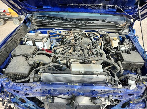 3TMKB5FN9SM044937 2025 TOYOTA TACOMA Blue Rear interior view