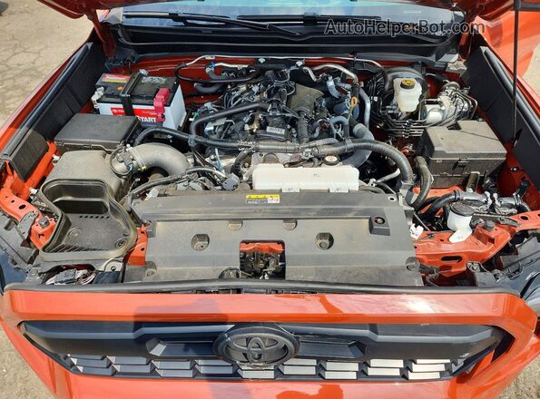 3TMLB5JN0SM189733 2025 TOYOTA TACOMA Orange Vista interior trasera