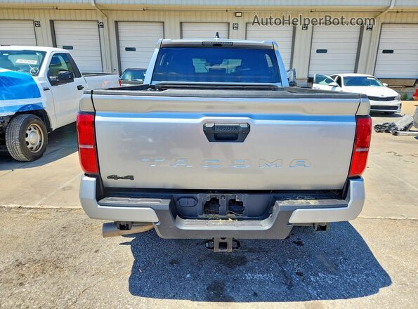 3TMLB5JN1SM178465 2025 TOYOTA TACOMA Silver Հետևի տեսք