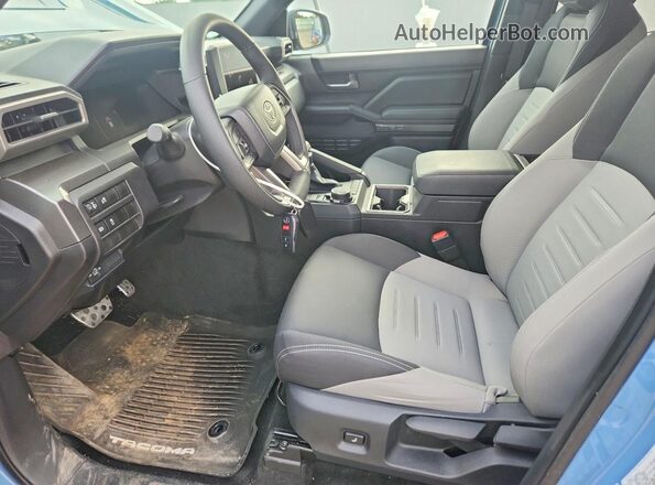 3TMLB5JN2TM210051 2026 TOYOTA TACOMA Blue Սալոնի դիմացի տեսք