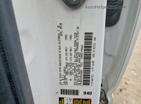 3TMLB5JN7SM183606 2025 TOYOTA TACOMA White Вид підкапотного простору