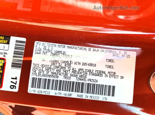 3TMLB5JN8SM095650 2025 TOYOTA TACOMA Orange Vista del compartimento del motor