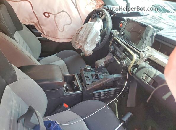 3TMLB5JN9TM226991 2026 TOYOTA TACOMA Gray Vista interior delantera