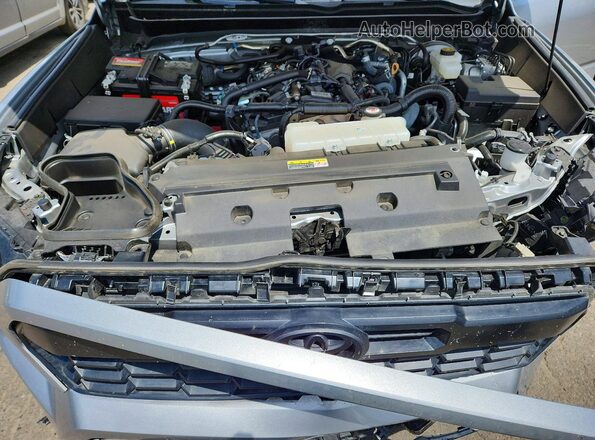 3TMLB5JNXRM061137 2024 TOYOTA TACOMA Silver Սալոնի հետևի տեսք