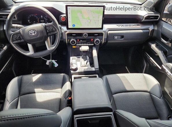 3TMLB5JNXRM061137 2024 TOYOTA TACOMA Silver Առջևի վահանակի տեսք