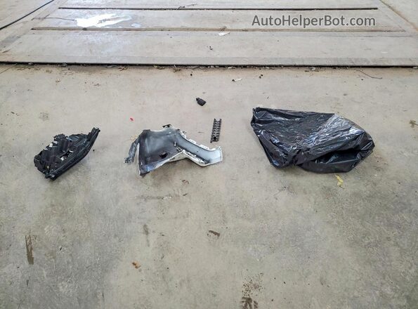 3TMLB5JNXSM103649 2025 TOYOTA TACOMA White Widok komory silnika