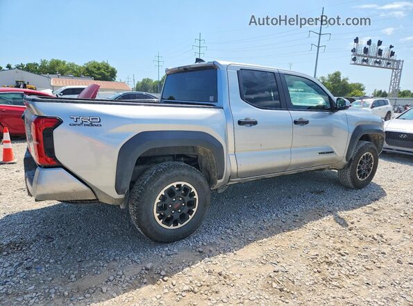 3TMLB5JNXSM124162 2025 TOYOTA TACOMA Серебряный Задняя правая четверть