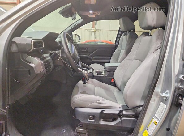 3TMLB5JNXTM222755 2026 TOYOTA TACOMA Silver Սալոնի դիմացի տեսք