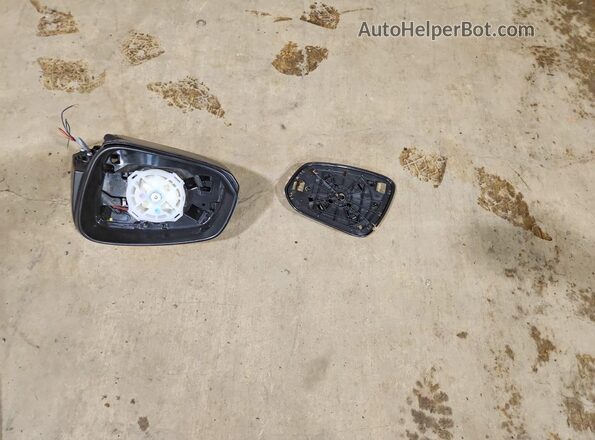 3TMLB5JNXTM222755 2026 TOYOTA TACOMA Silver Շարժիչի բաժամունքի տեսք