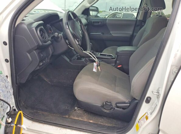 3TYAX5GNXNT047107 2022 TOYOTA TACOMA White Вид салону спереду