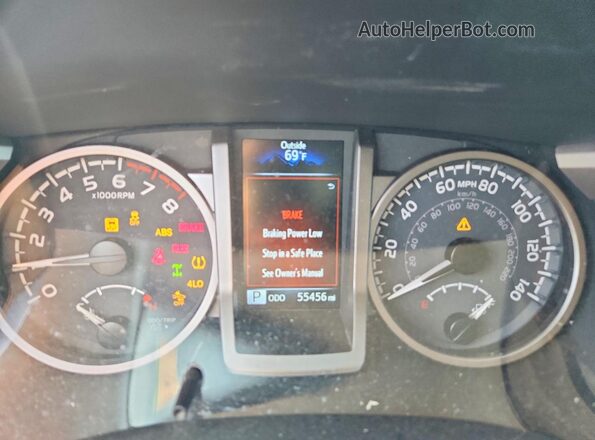 3TYCZ5AN2MT052991 2021 TOYOTA TACOMA Red Widok zestawu wskaźników