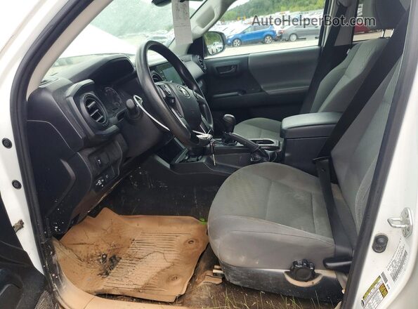 3TYCZ5AN8NT084751 2022 TOYOTA TACOMA White Вид салону спереду