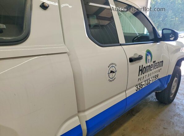 3TYJDAHN0ST030280 2025 TOYOTA TACOMA White Vista de los asientos traseros