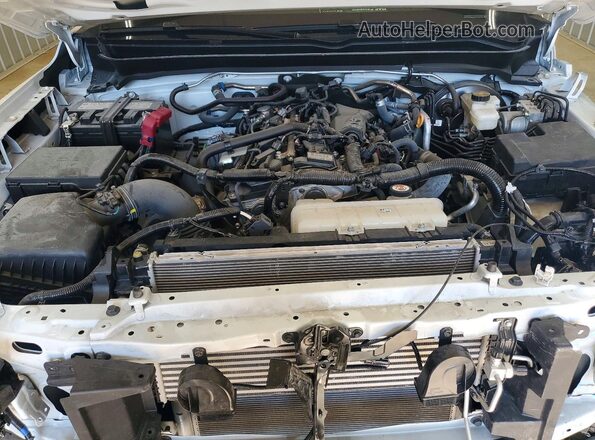 3TYJDAHN0ST030280 2025 TOYOTA TACOMA White Vista interior trasera