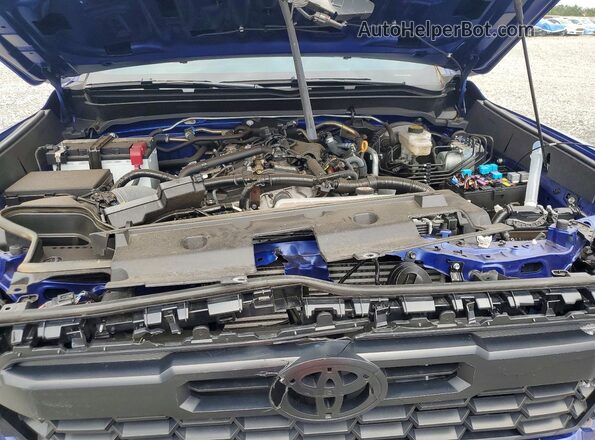 3TYKB5FN6ST019823 2025 TOYOTA TACOMA Blue Rear interior view