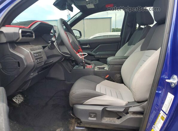 3TYKB5FN6ST019823 2025 TOYOTA TACOMA Blue Front interior view
