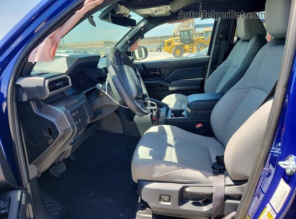 3TYKB5FN9ST019279 2025 TOYOTA TACOMA Синий Вид салона спереди