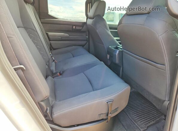3TYLB5JN9ST097069 2025 TOYOTA TACOMA White უკანა სავარძლების ხედი