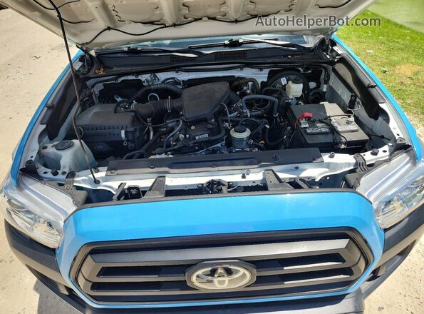 3TYRX5GN1NT056040 2022 TOYOTA TACOMA White Вид задньої частини салону