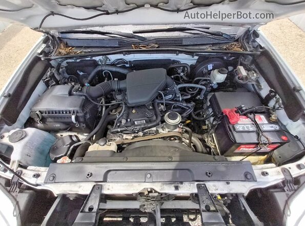 3TYRX5GN4NT061152 2022 TOYOTA TACOMA White უკანა სალონის ხედი