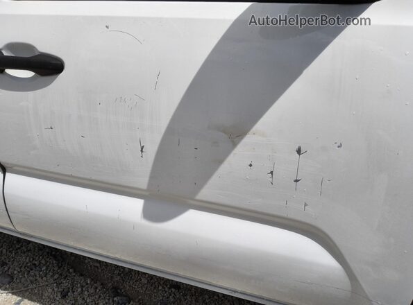 3TYRX5GN4NT061152 2022 TOYOTA TACOMA White 