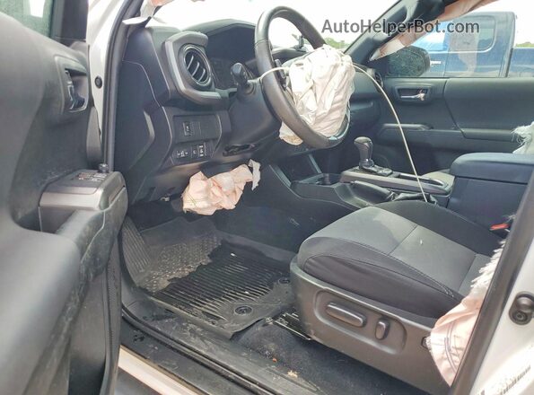 3TYRZ5CN2NT022074 2022 TOYOTA TACOMA White Widok deski rozdzielczej